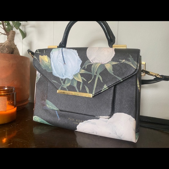 Ted Baker DOMINA Bag in Distinguishing Rose Crosshatch - Picture 5 of 16